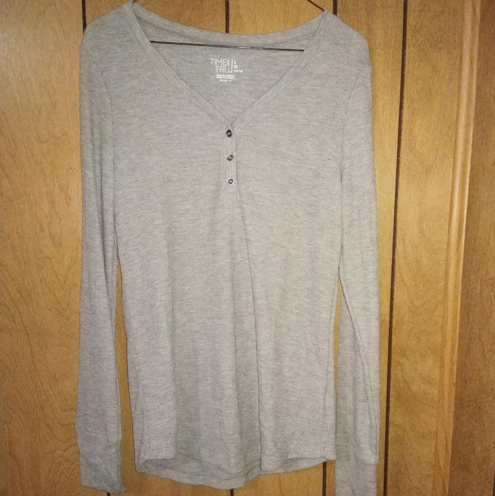 Women's long sleeve shirt